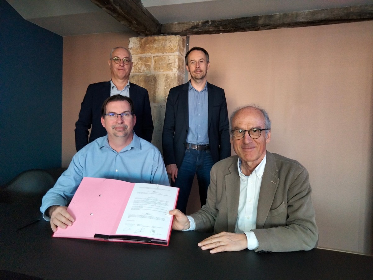 signature convention logélia école 42